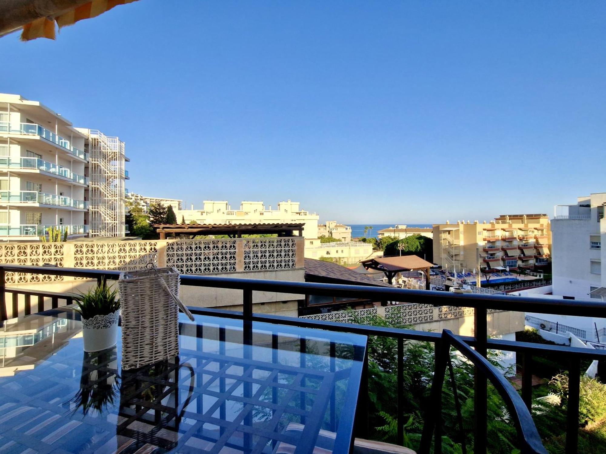Sr Mediterraneo Playa De La Carihuela 托雷莫利诺斯 外观 照片